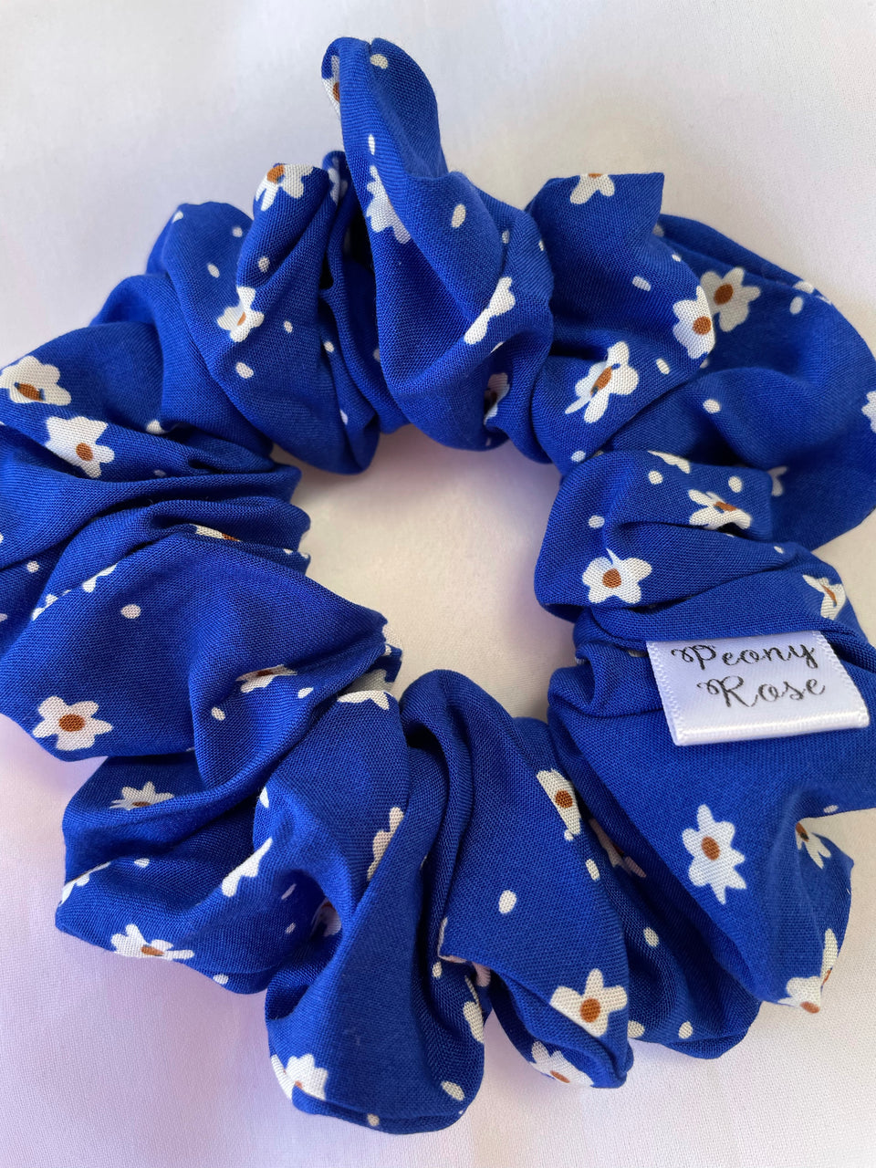 Daisy - Classic Scrunchie