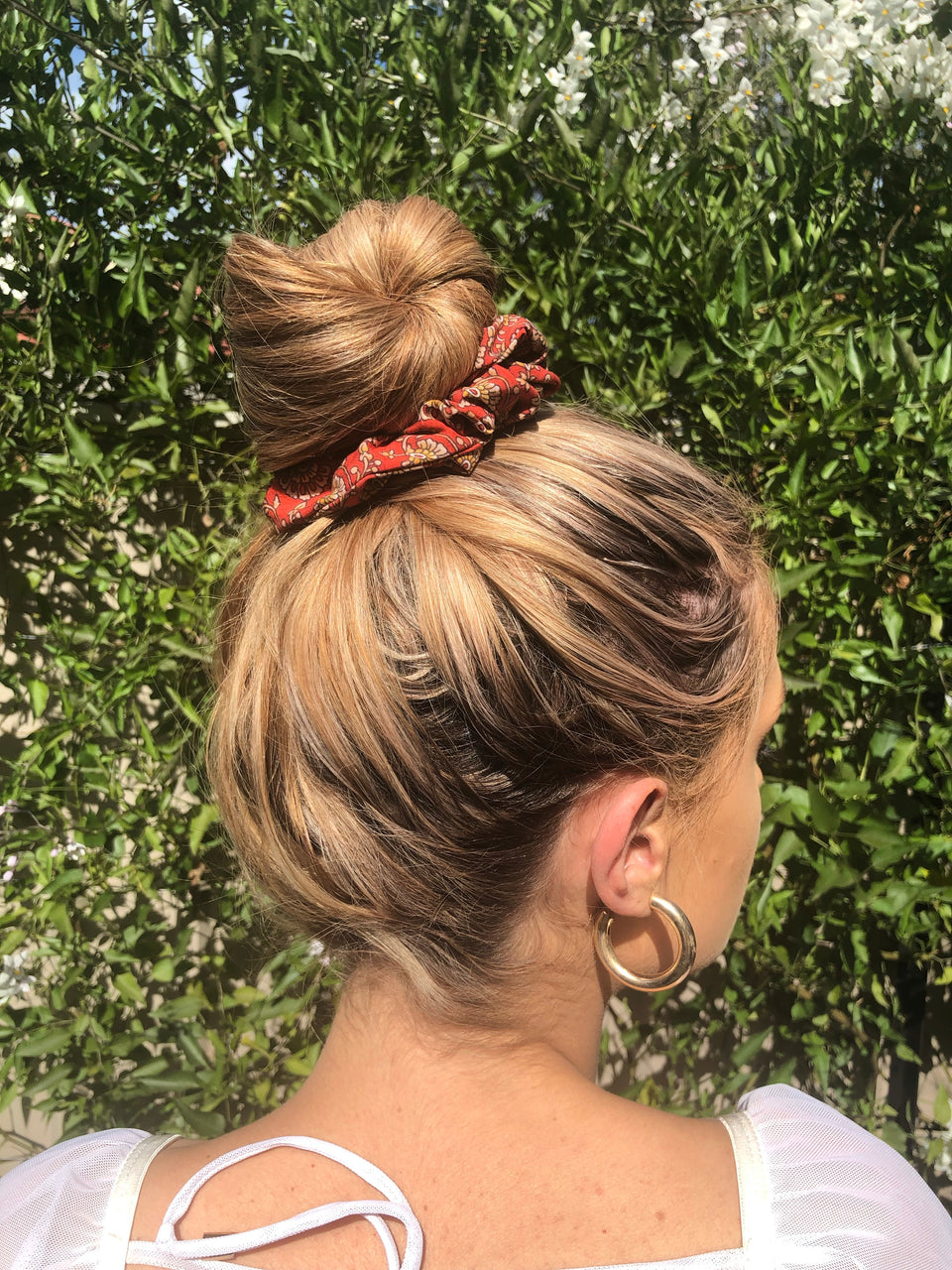 Danielle - Classic Scrunchie