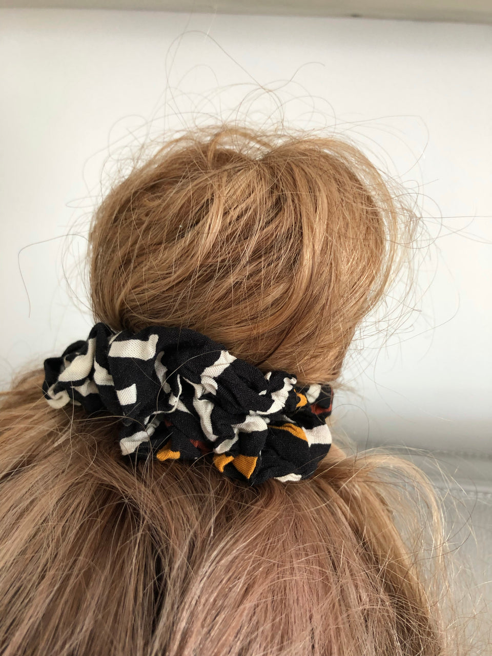 Kate - Classic Scrunchie