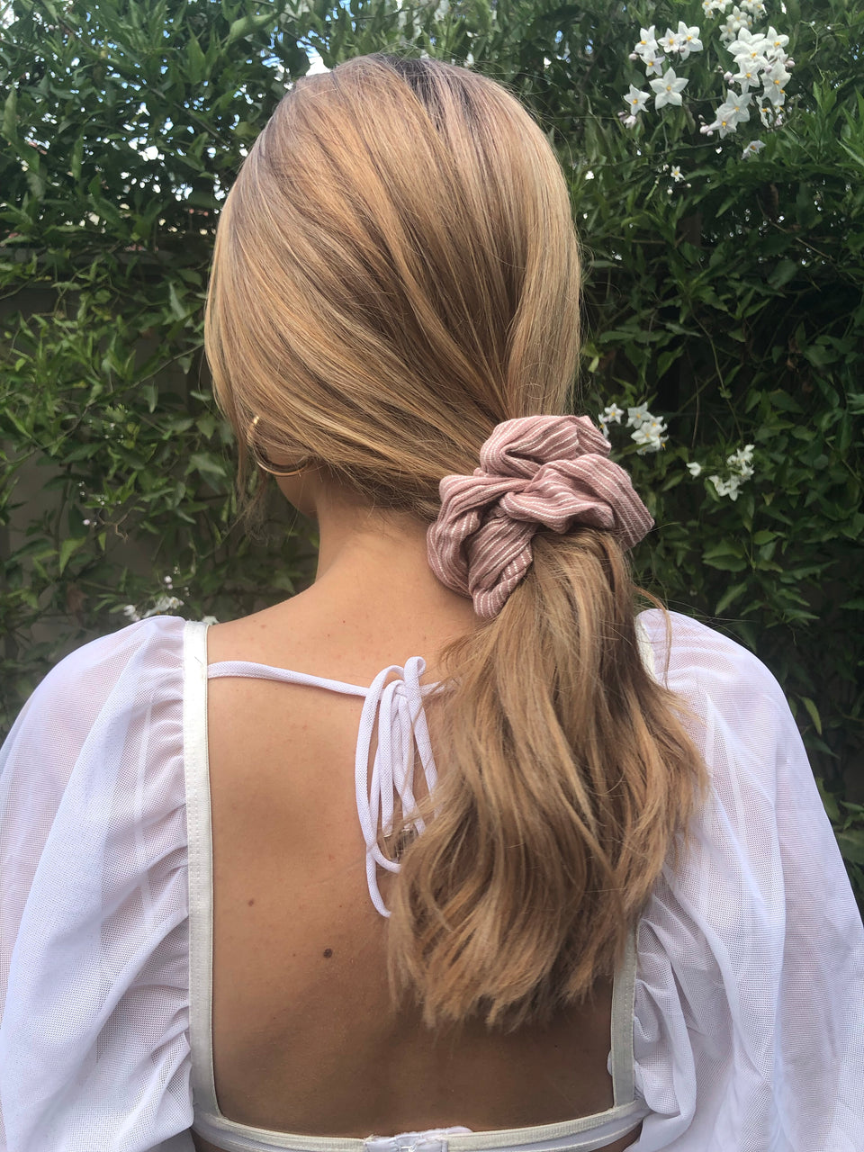 Isabelle - Classic Scrunchie