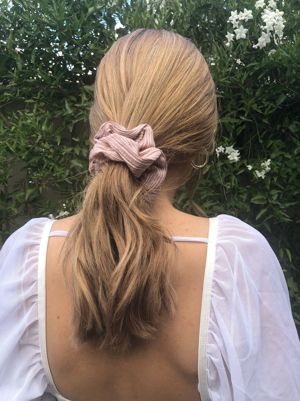 Isabelle - Classic Scrunchie